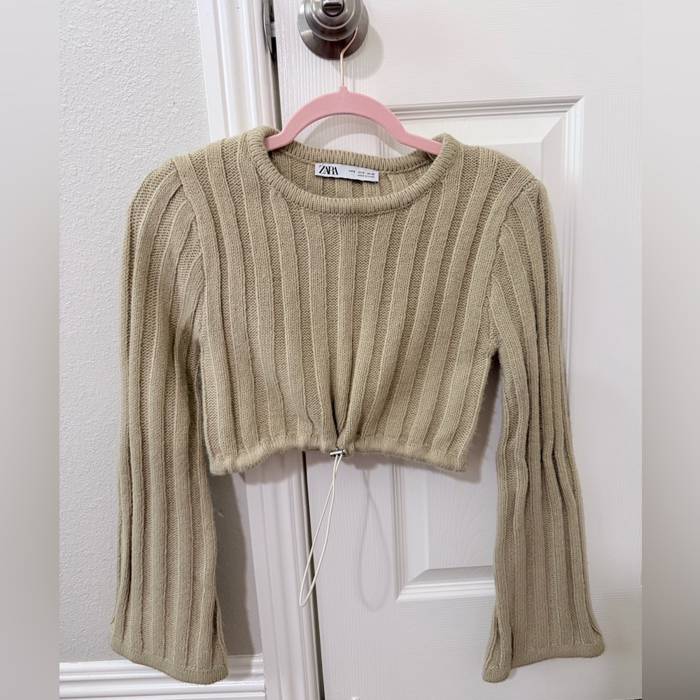 Zara Ribbed Knit Crop Sweater in Light Tan